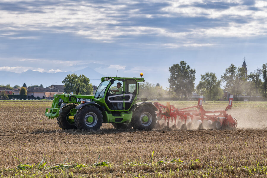 merlo mf44 7 1 scaled