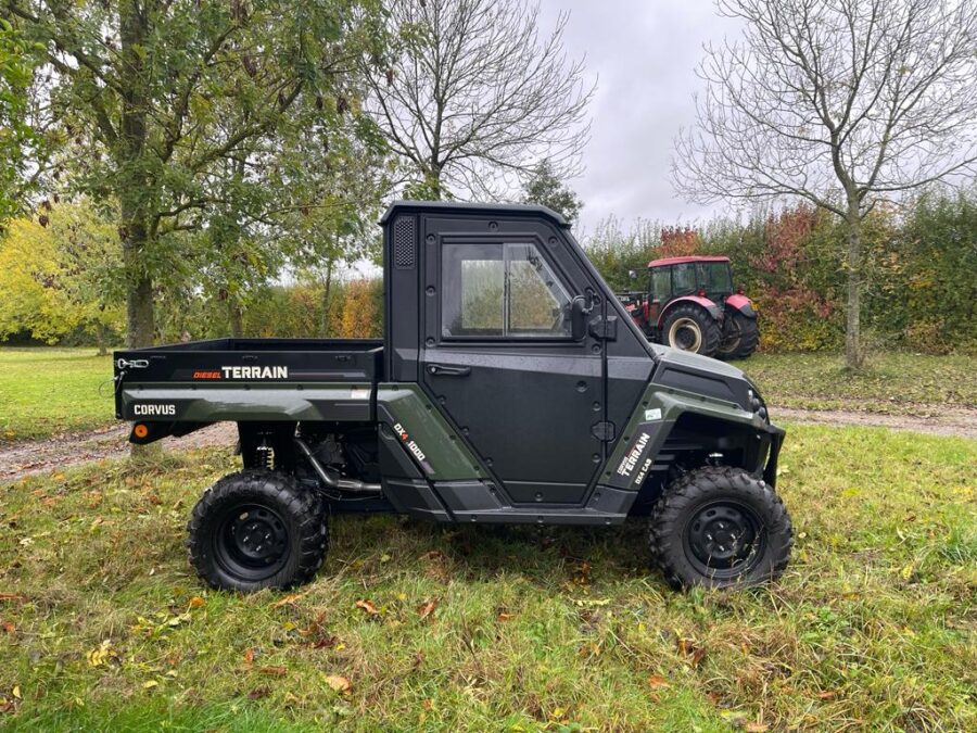 Corvus DX4 CAB UTV